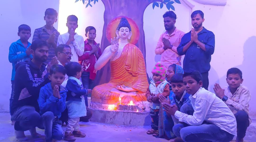 Buddhist followers celebrated lamp donation festival in Bagapar