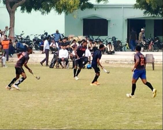 The final match will be between Islamia Hawks and FCI