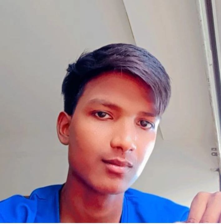 Monu had come home from Gujarat during the festival, there was chaos in the village due to murder.