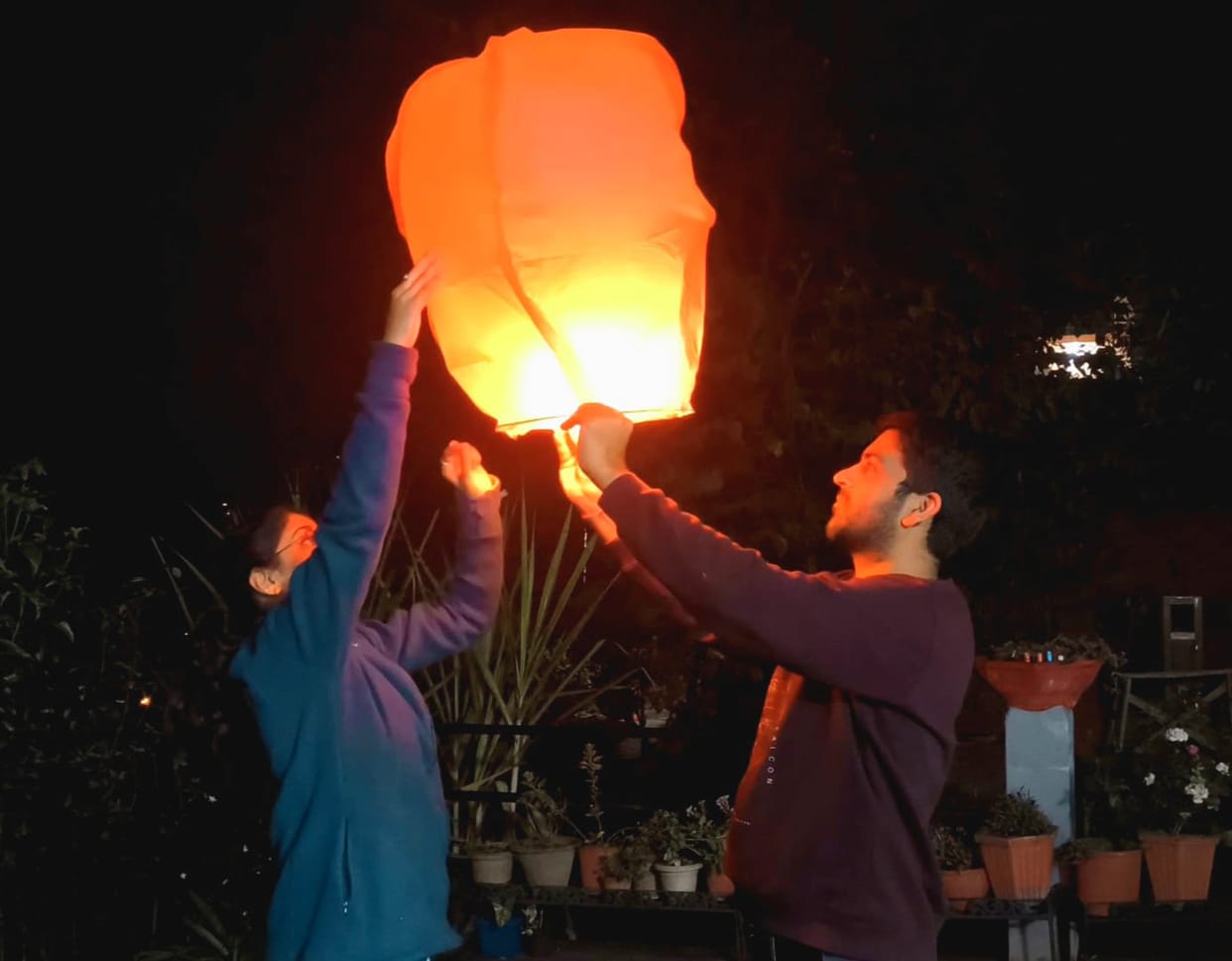 Diwali celebrated with great pomp, this time less firecrackers were used