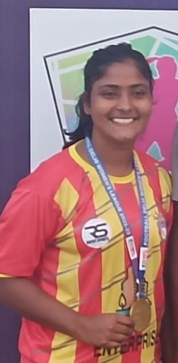 Deoria's daughter will play for Delhi's senior football team