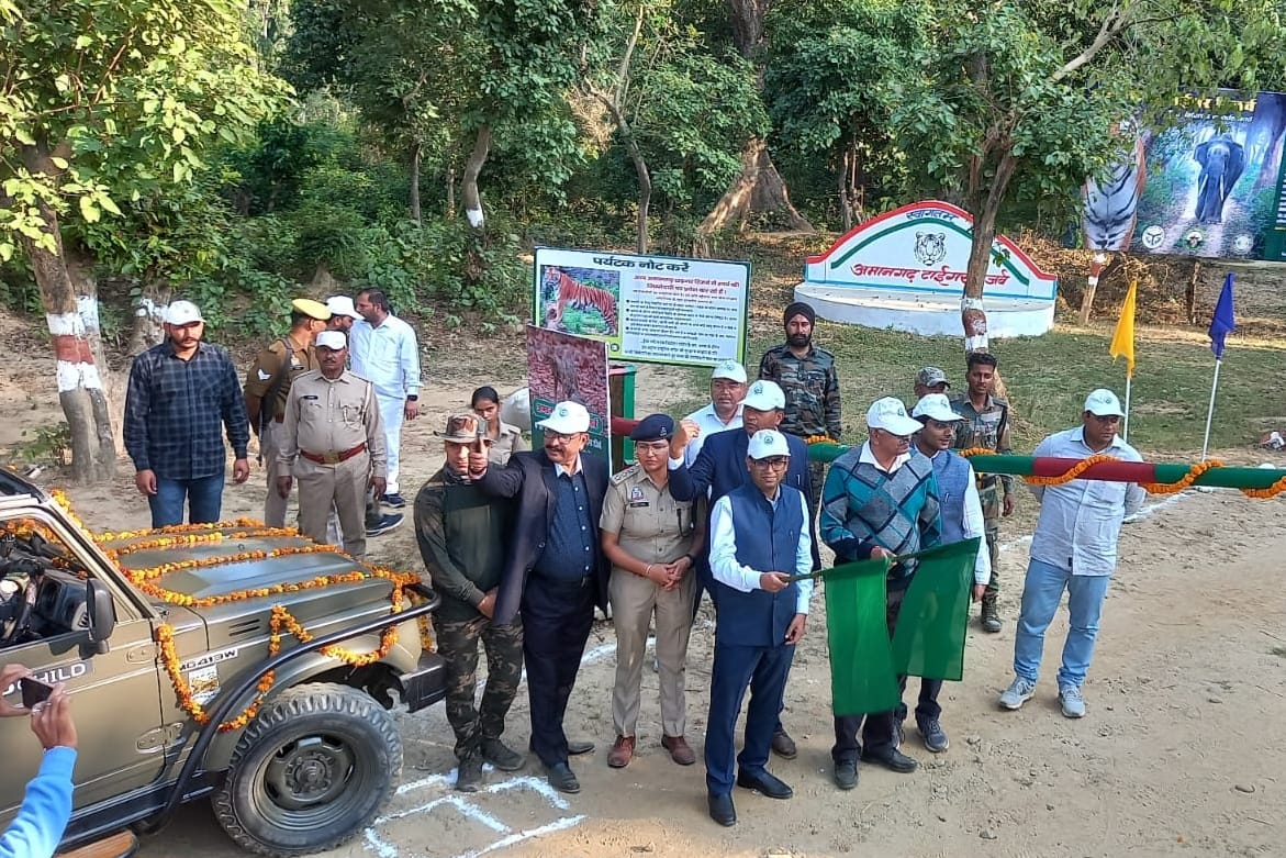 The gates of Amangarh opened, 24 tourists did jungle safari