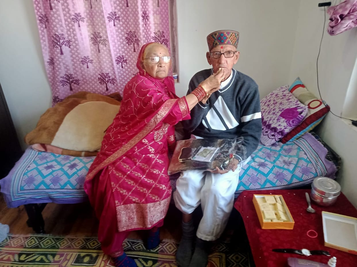 Eighty year old sister vaccinated her 92 year old brother on Bhaiya Dooj.
