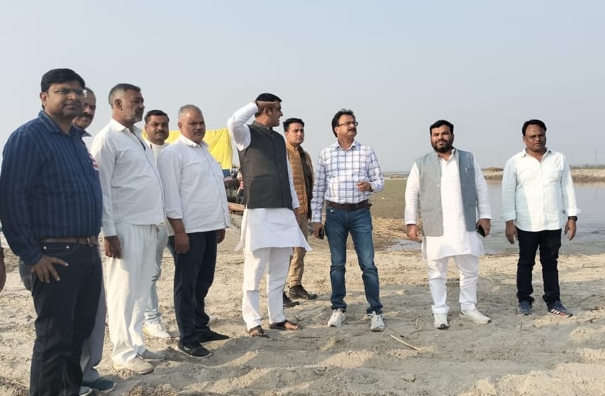 Vidur Kuti: A city of tents started coming up on the banks of Ganga.