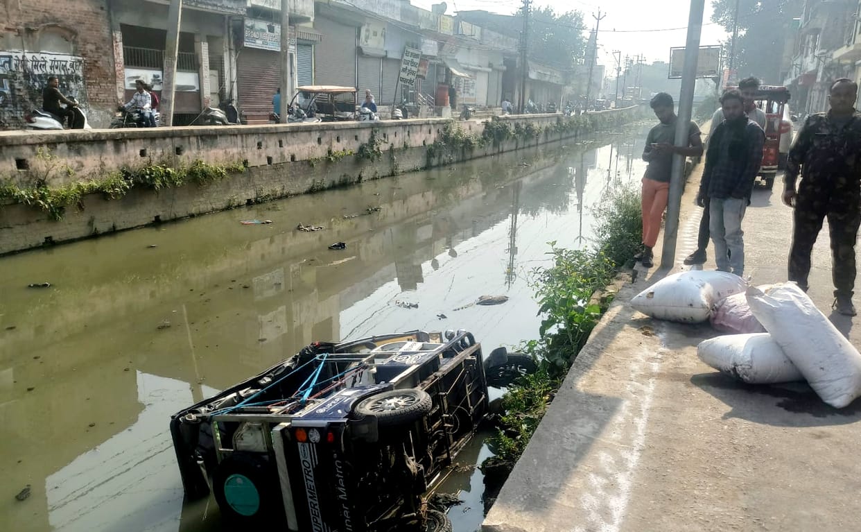 E rickshaw fell in Pavdhoi river, second accident in a month