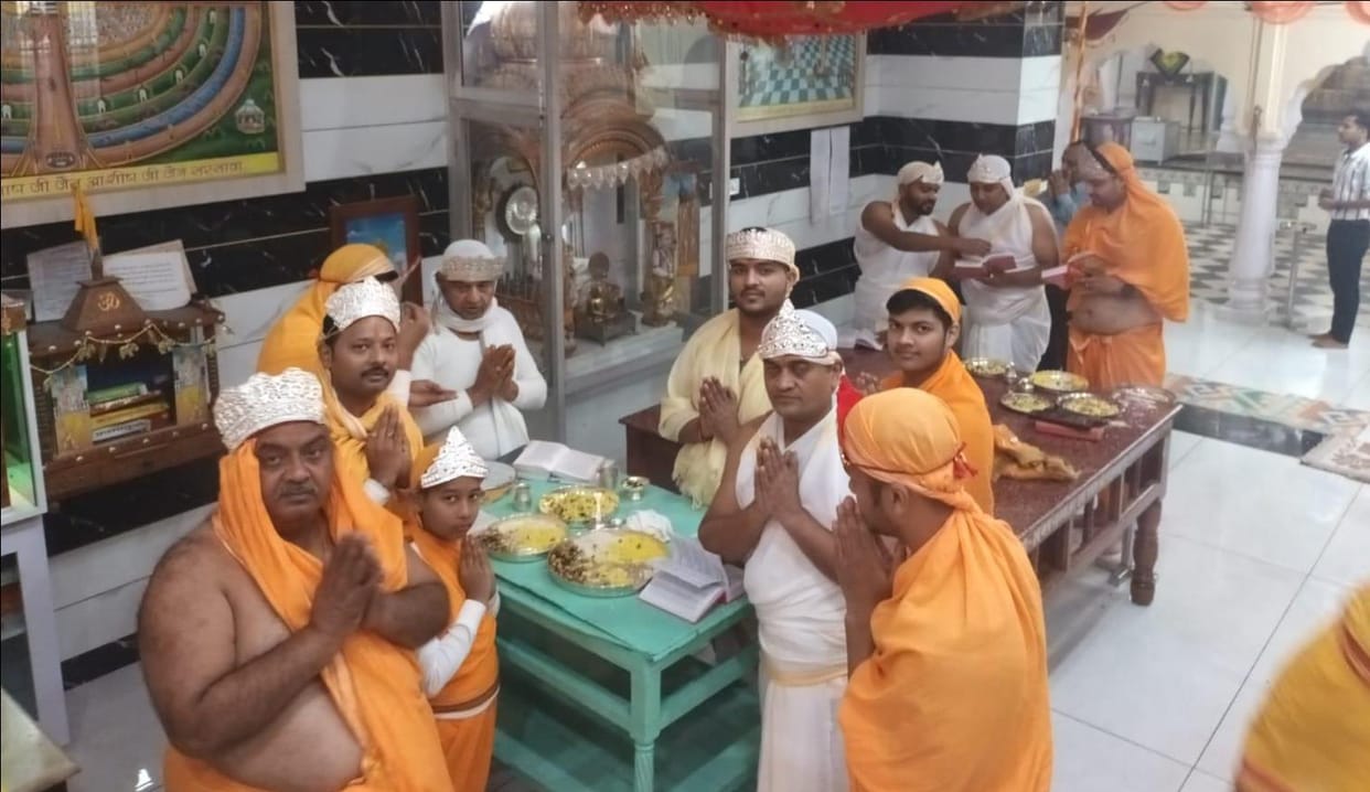 Grand procession taken out on Lord Mahavir Nirvana Utsav