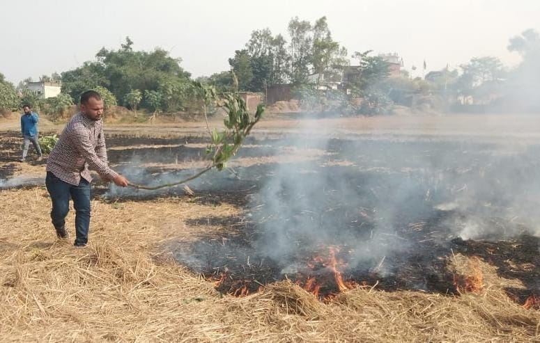The air of the city got spoiled due to stubble burning and fireworks during Diwali.