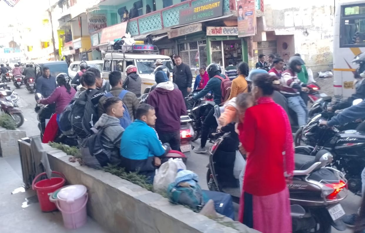 less bus from almora