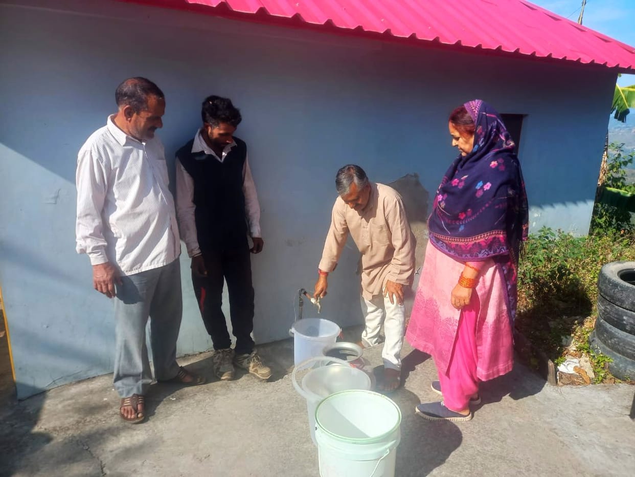 Drinking water shortage in Shalah village of Solan, villagers worried
