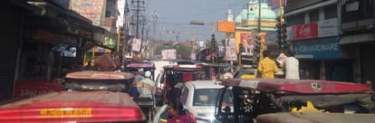 The pressure of the crowd increased during the festival and the roads got jammed.