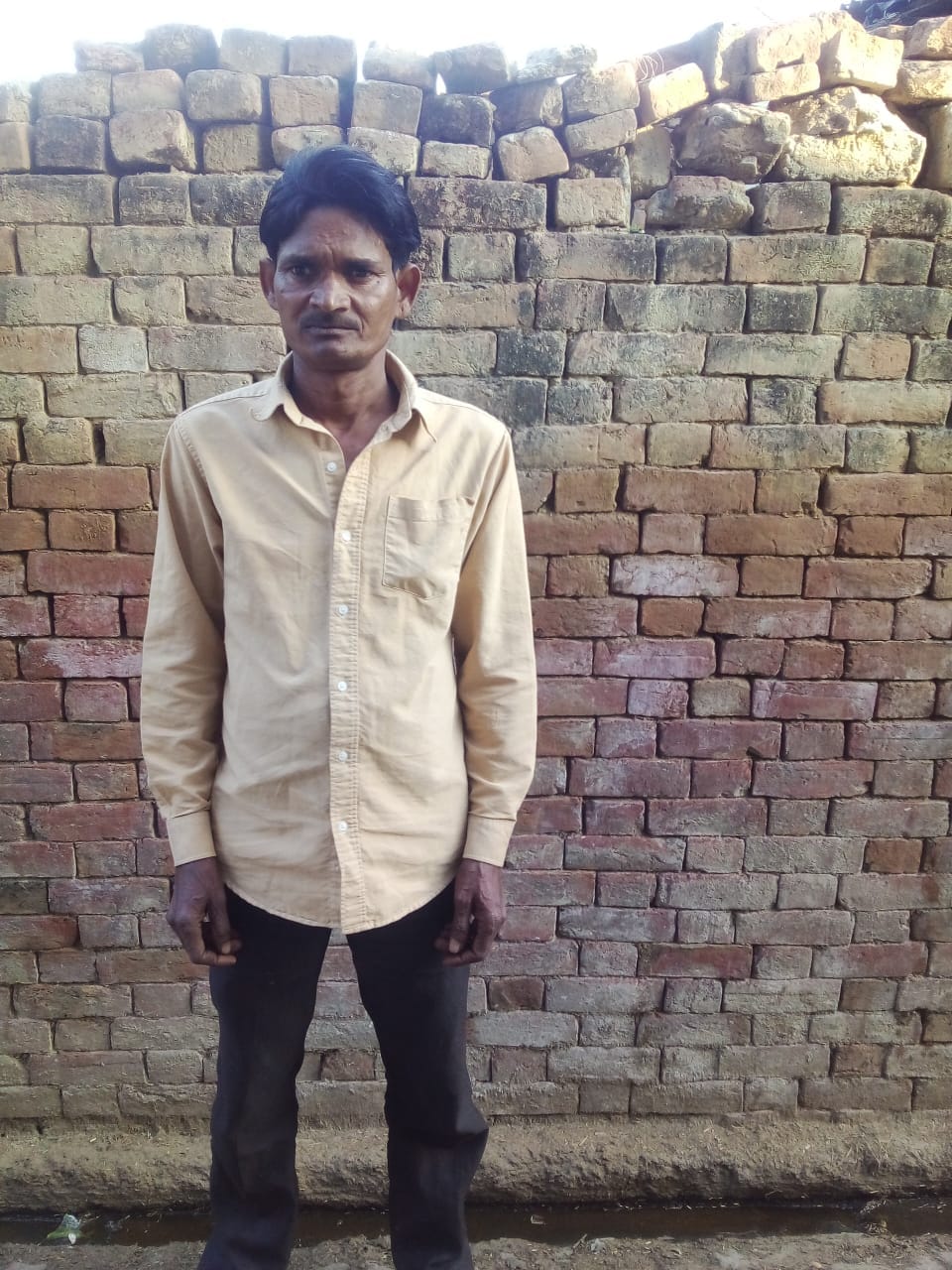 Youth commits suicide by hanging due to fight between sister-in-law and sister-in-law