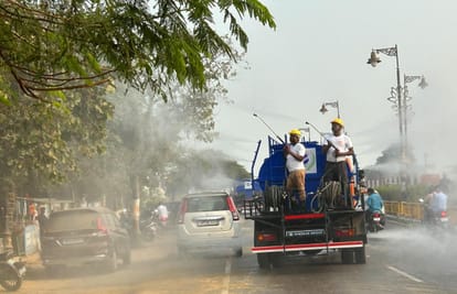 Air poisonous even after spraying, morning walk making one sick