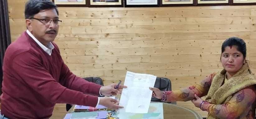 Champawat's BJP councilor Kavita Goswami resigns