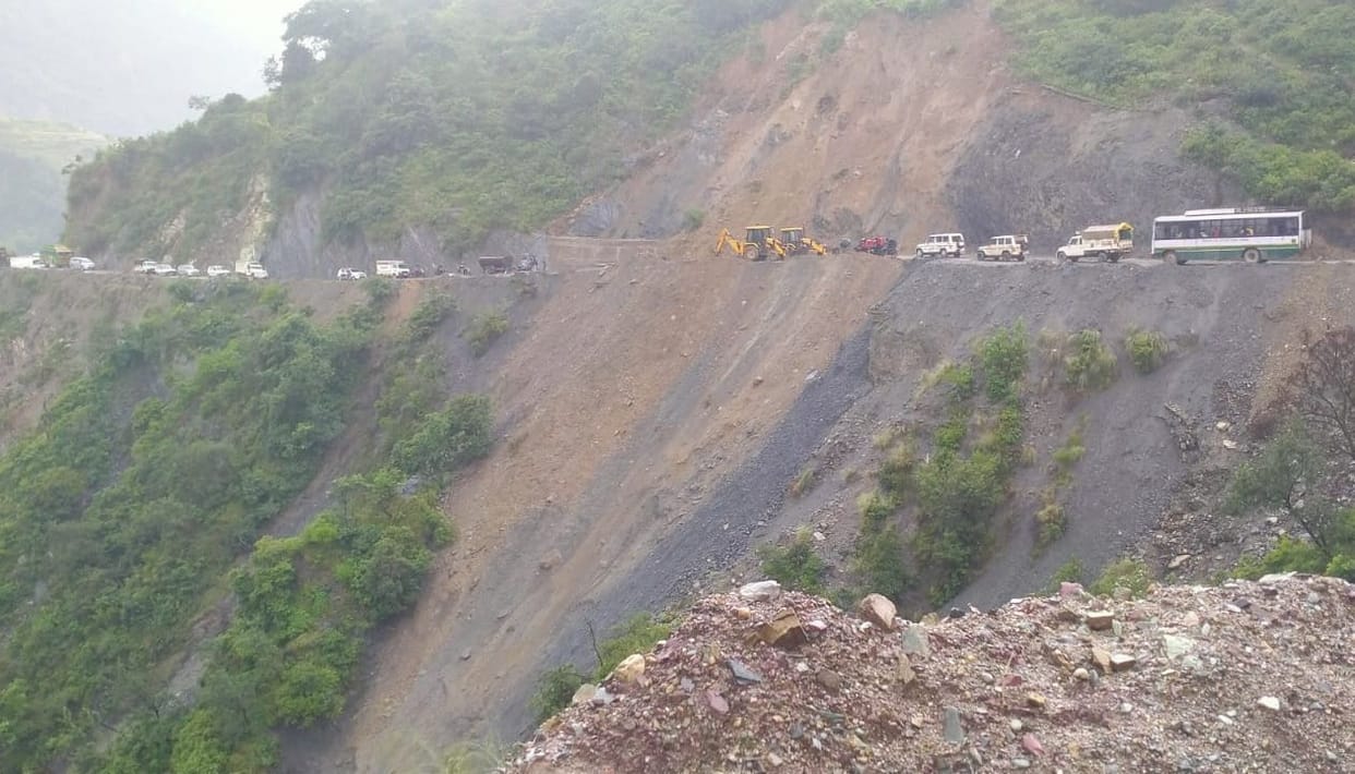 Now landslides will be stopped by inserting iron bars in Kalighar mountain.