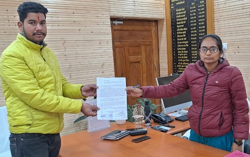 Opposition to changing the name of Old Bazaar, Sunar Gali