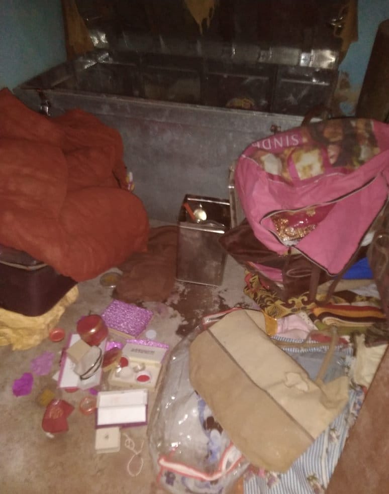 Jewelery worth lakhs, cash stolen from farmer's house