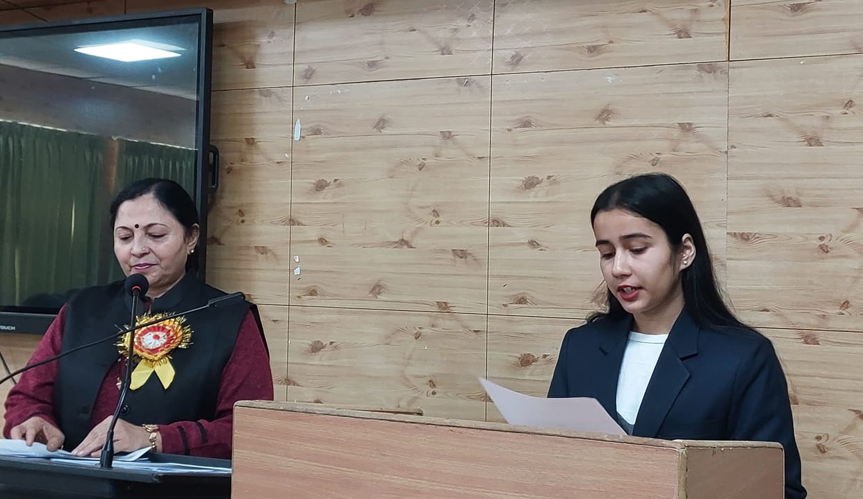 Vipasha Thakur becomes SCA President of Solan College