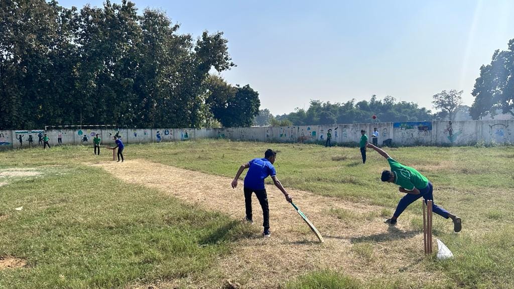 Green House beat Blue House by six runs