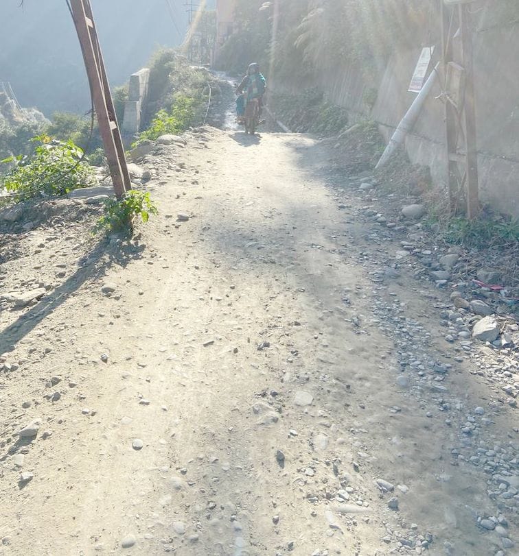 Vehicular movement banned on Pakkatala-Balu link road