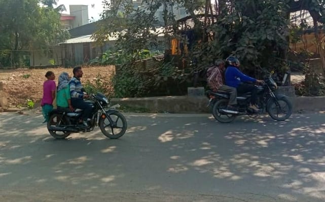 bikers not using helmet