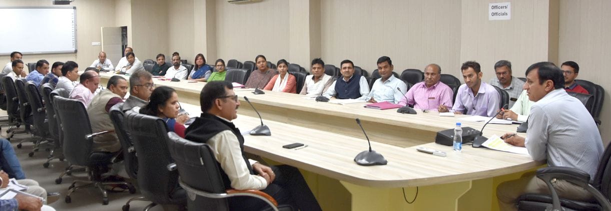 College principal did not come to the meeting of voter list revision campaign