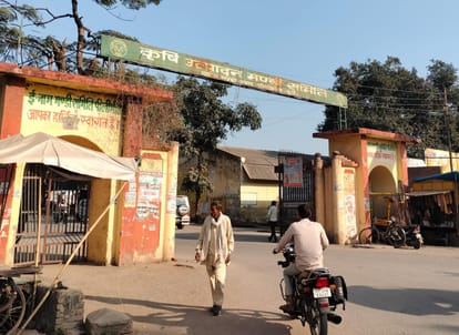 Fear of fraud in market shops, documents sought