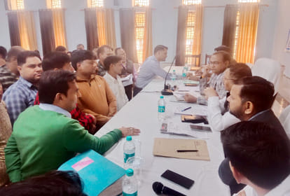 Councilors raised the issue of occupation of municipality shops