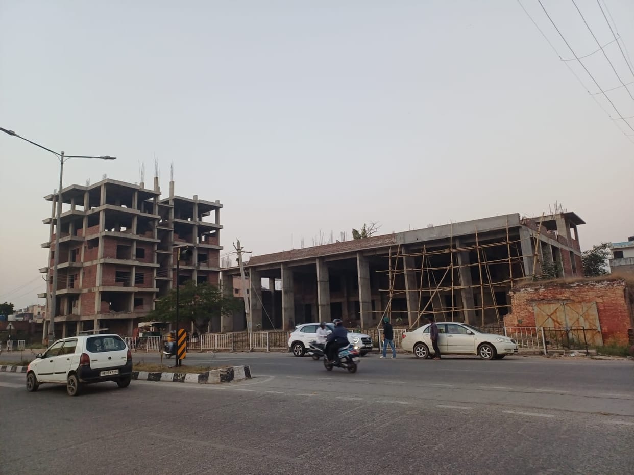 Problem in fire brigade building, work stopped due to increase in prices of goods