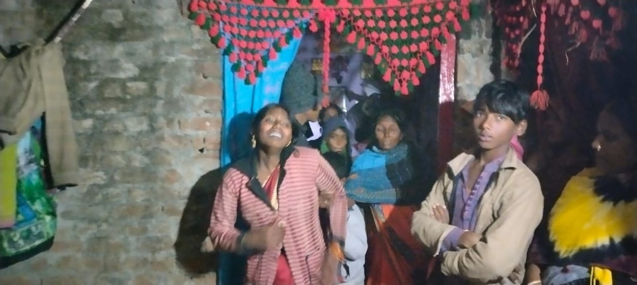 The lamps of three houses were extinguished even before offering Arghya on Chhath.