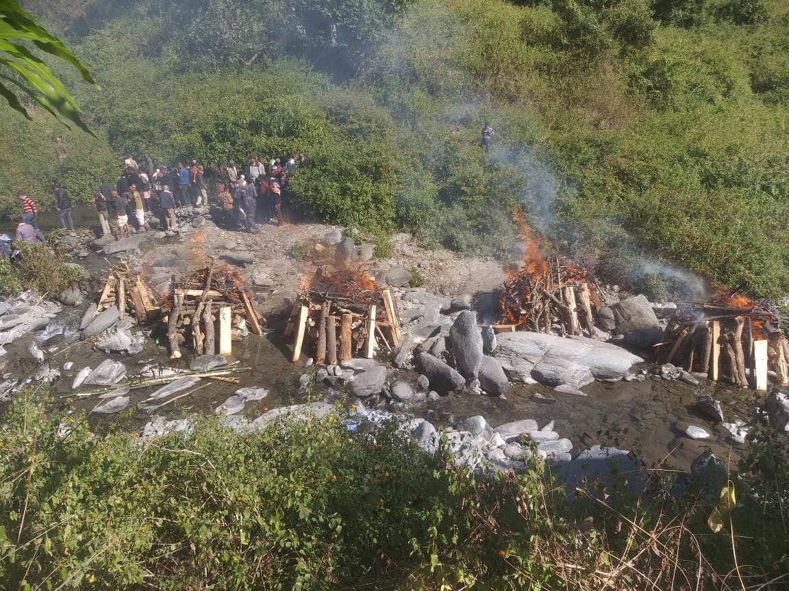 nine people. burn. together. ghats. Dalkanya. Adhaura.