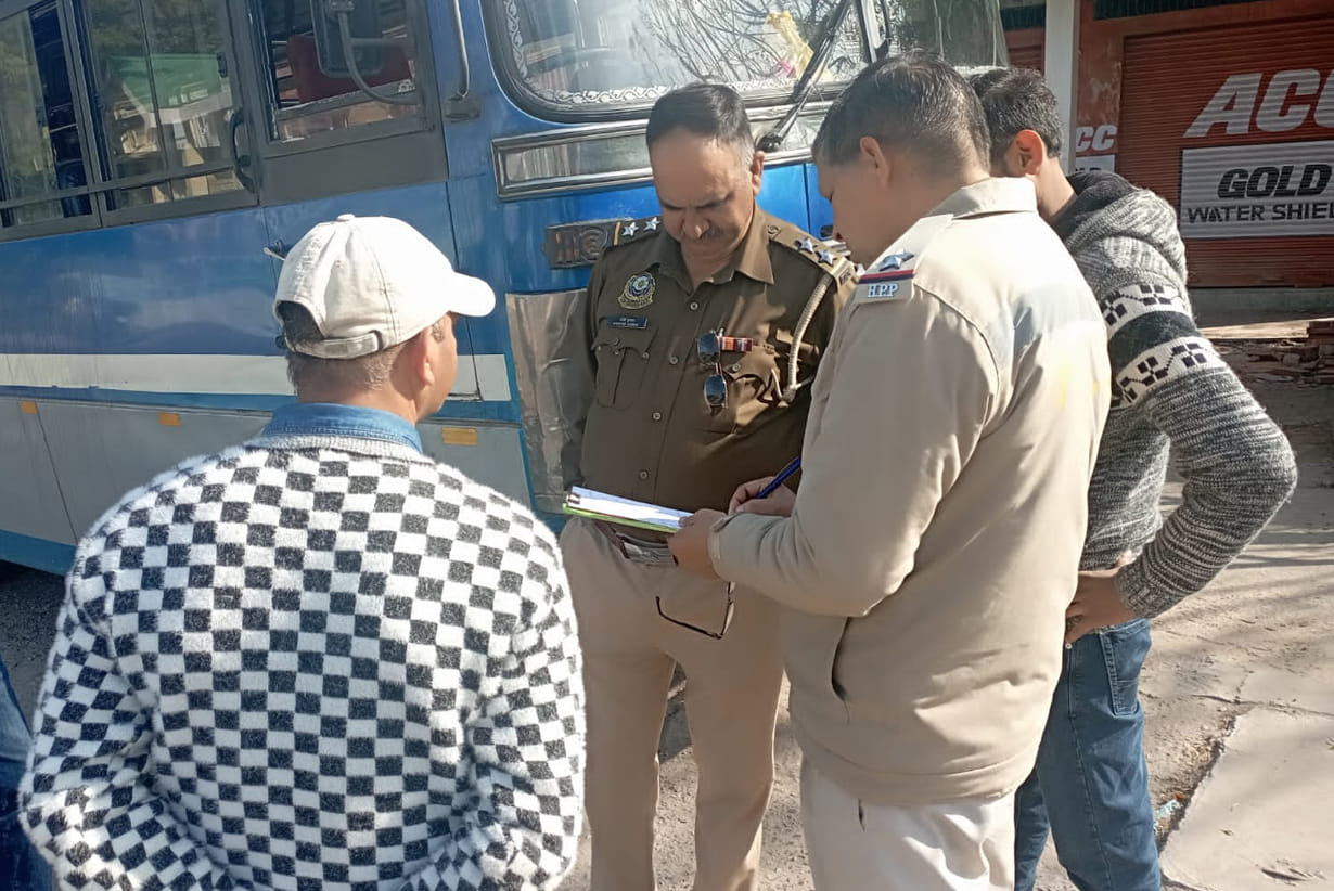 Bike collides with bus near Beas bridge of Nadaun, father and son injured
