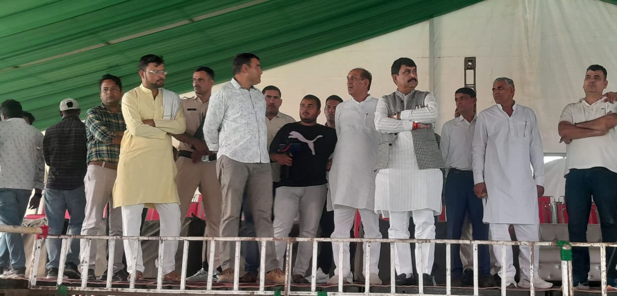 Vaghela and Akhilesh will come to MLA Kundu's rally today