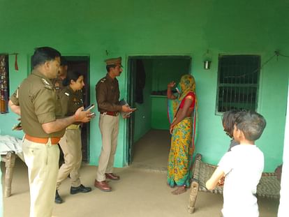 Aligarh News: पति ने पत्नी को पीटा, महिला ने फंदा लगा कर दी जान woman has trapped and they gave life
