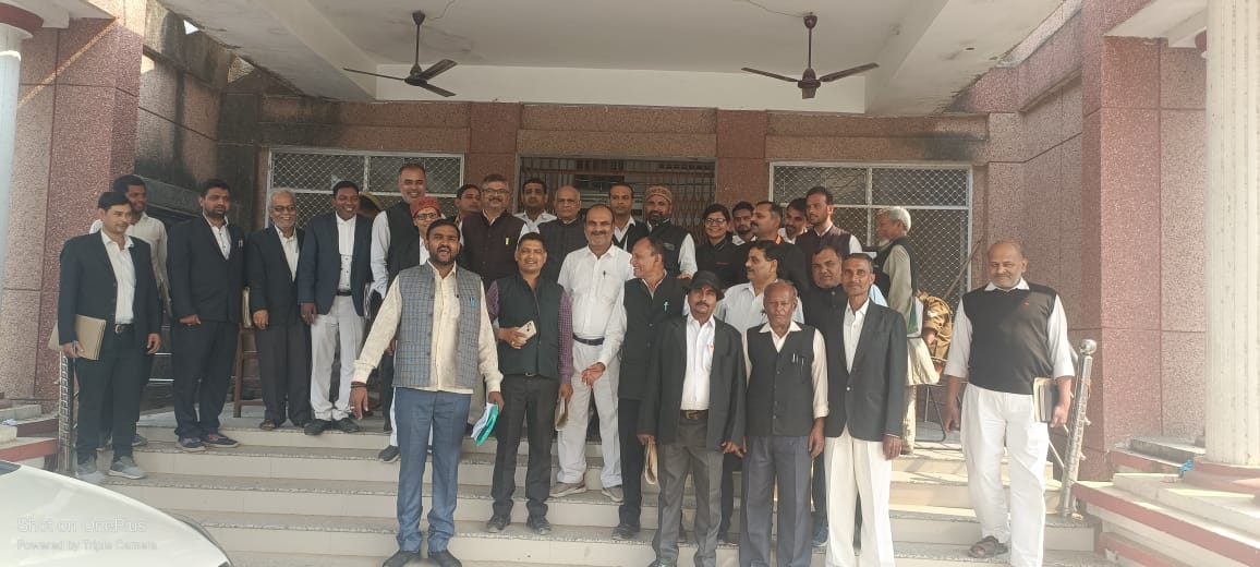 Demonstration of lawyers against Gram Nyayalaya