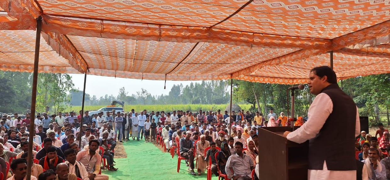 More than 18 lakh people were removed from job in five years: Varun