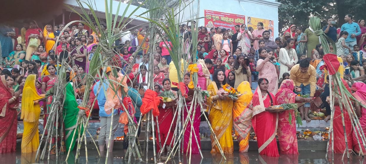 Chhath Puja: Arghya offered to the setting sun