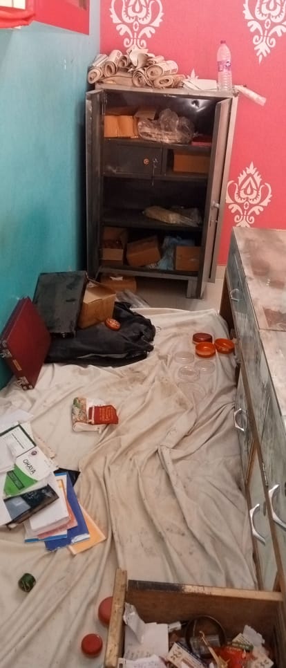 Theft of lakhs by breaking the shutter of a bullion shop