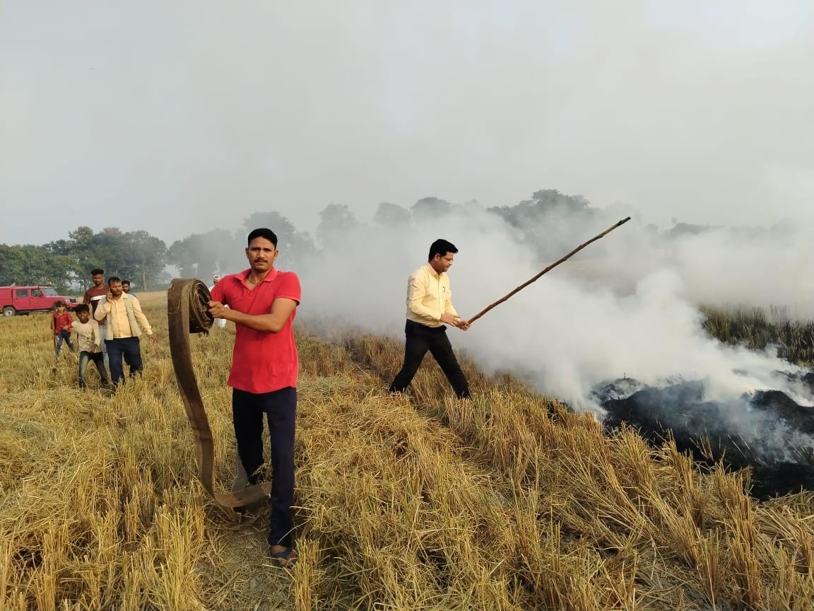 12 farmers caught burning stubble, case registered