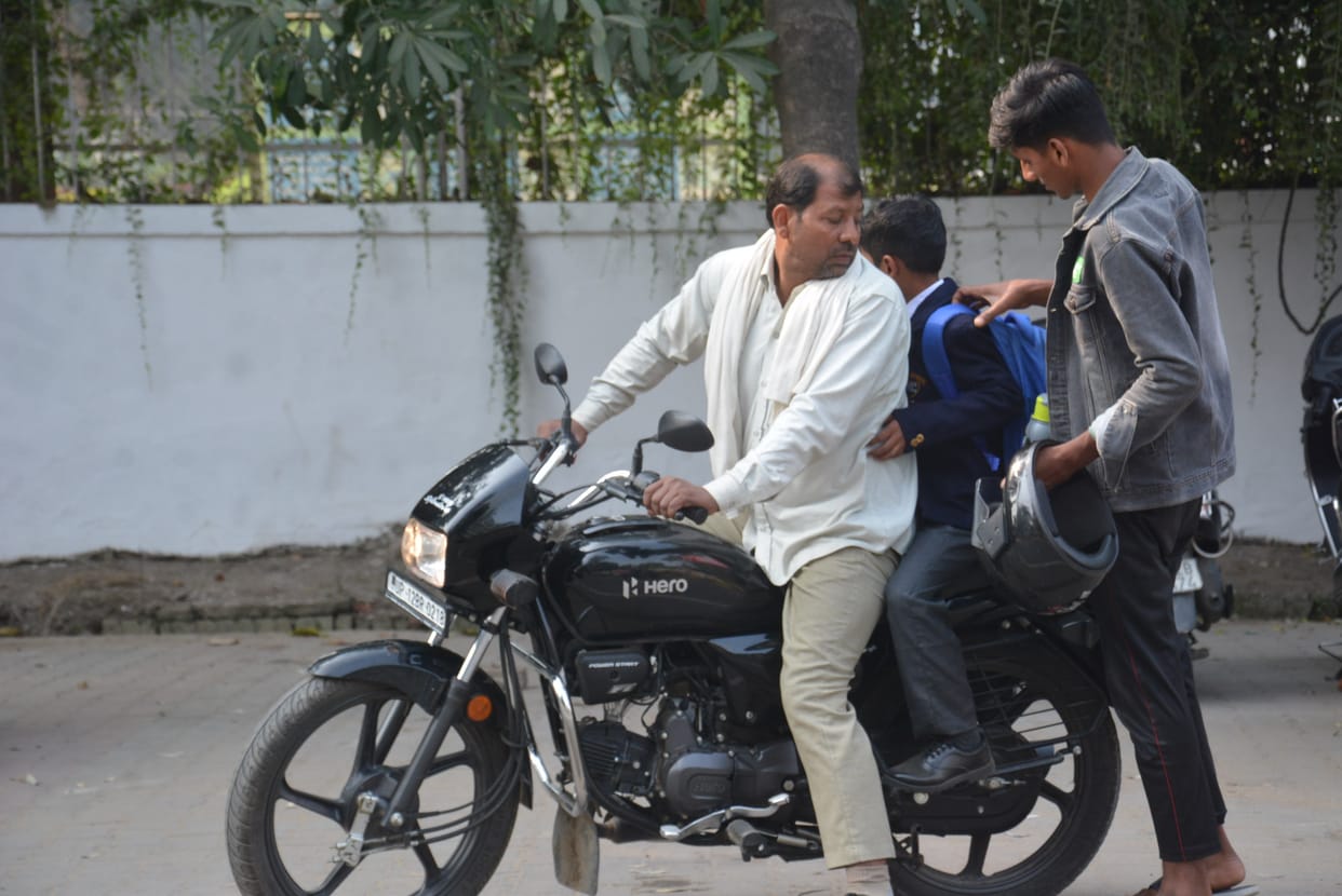 Khubbapur episode: Father took student to school by bike 100 km