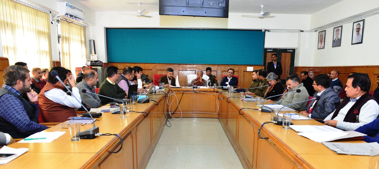 Repair roads damaged by disaster: Shukla
