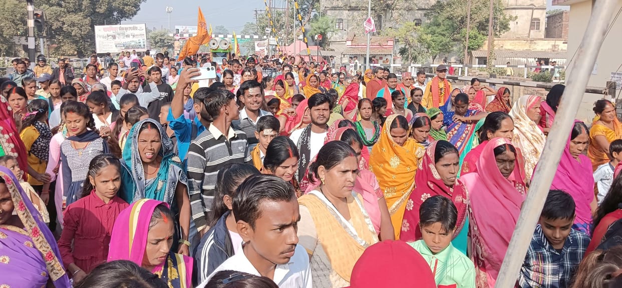 Devotee gathered in Saptakosi Parikrama on Akshaya Navami