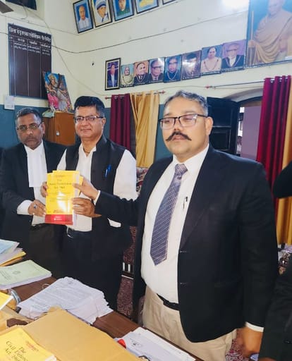 Former Bar Council Chairman Shirish Mehrotra donated books to the library