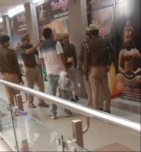 Unethical business was being run in spa center, two youths and five women arrested
