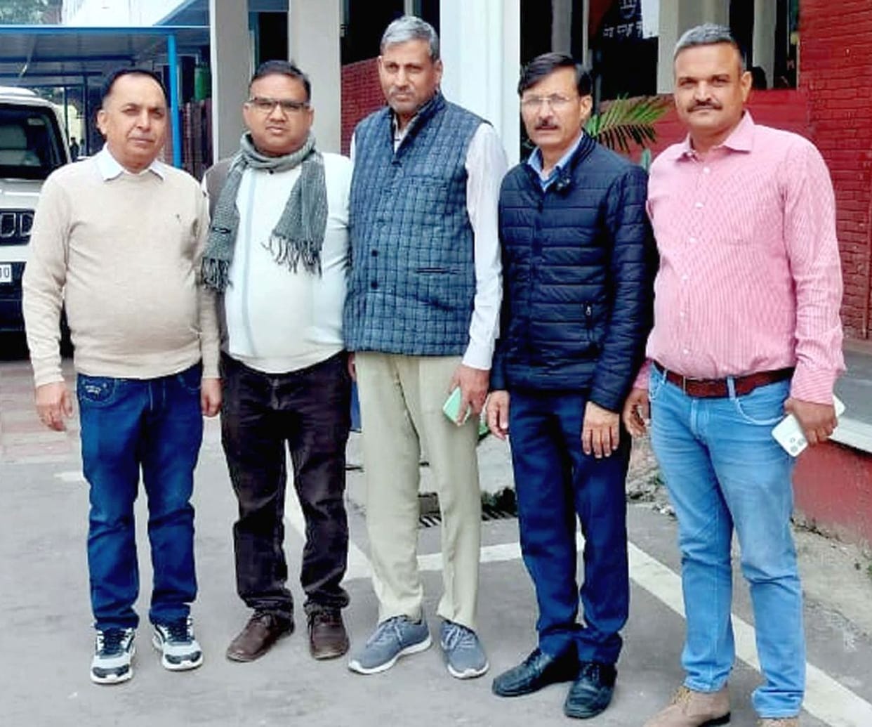 A delegation of traders met the SP demanding increased patrolling in the city.
