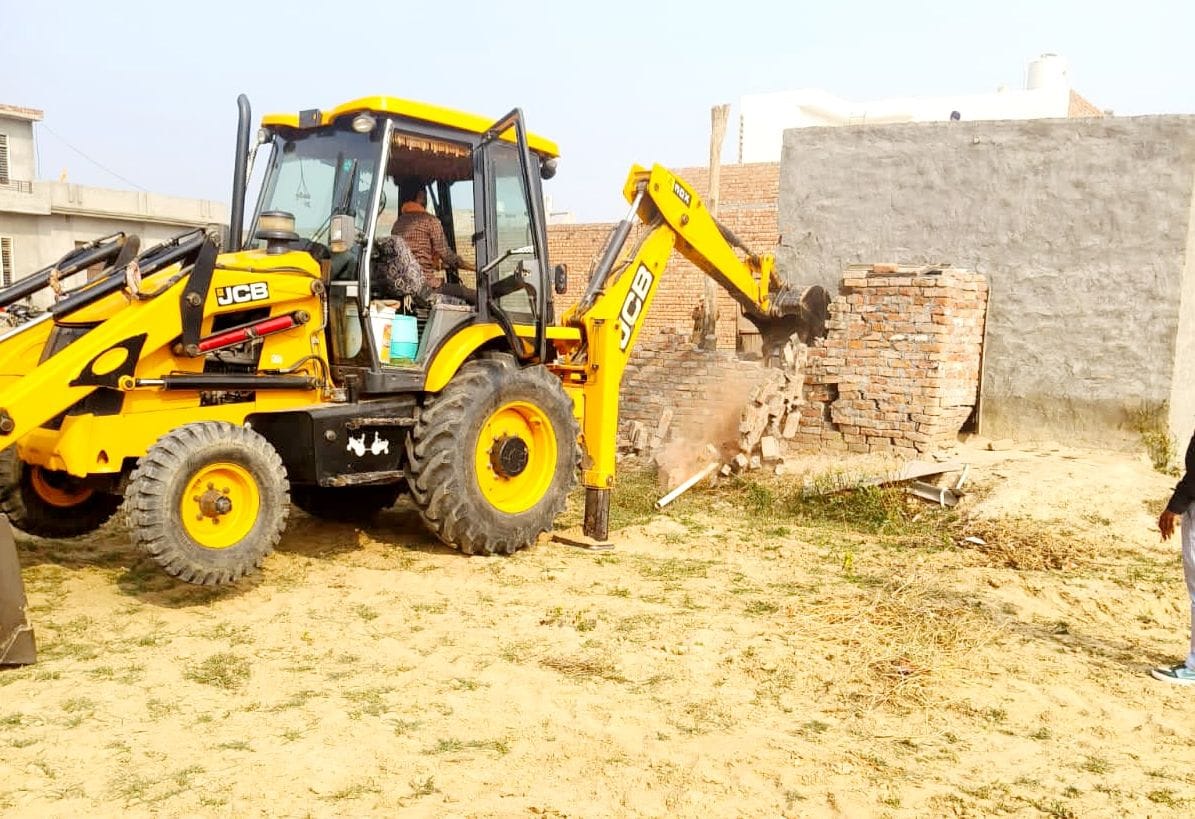 Attempt to develop Dayal Singh Complex along with Chandrawal Minor on Kulan Road failed