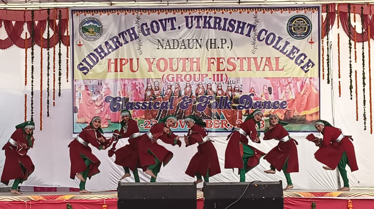 The students participating in the Youth Festival added a lot of color with folk dance.