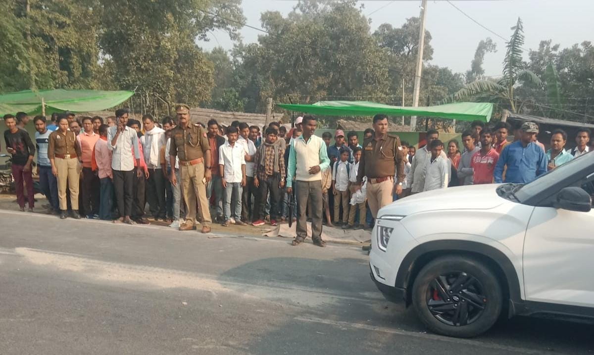 Girl student going home from school dies after being crushed by truck