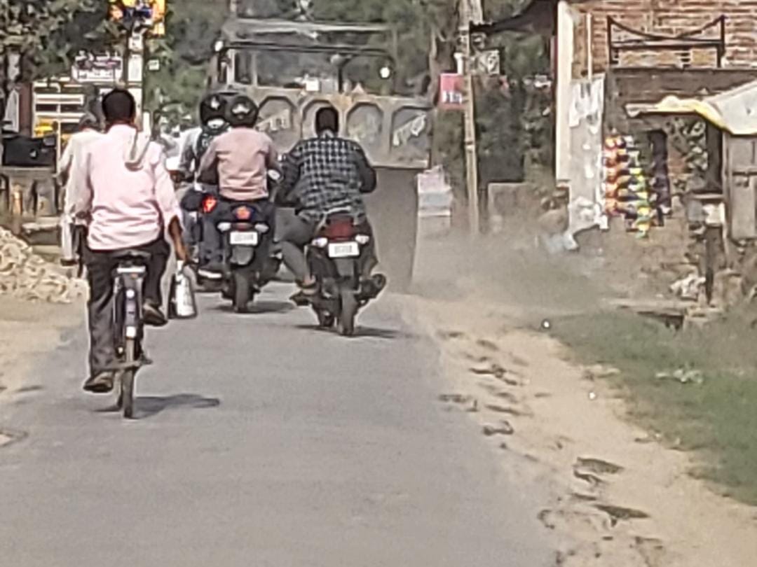 The speed will be pleasant later, but now the cloud of dust is still bad.