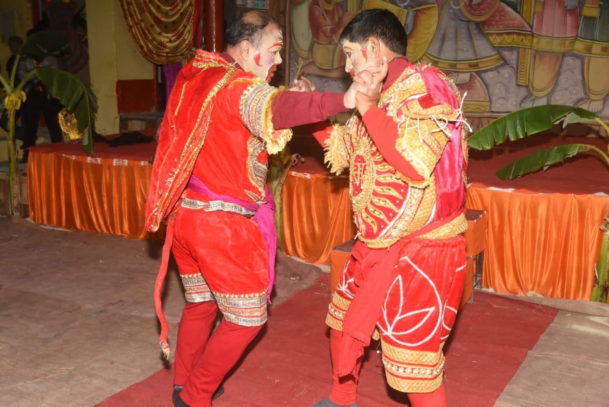 A fierce battle took place between Bali and Sugriva.