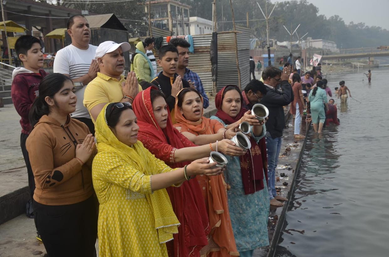 Shuktirtha became a city of tents, devotees are taking a dip of faith